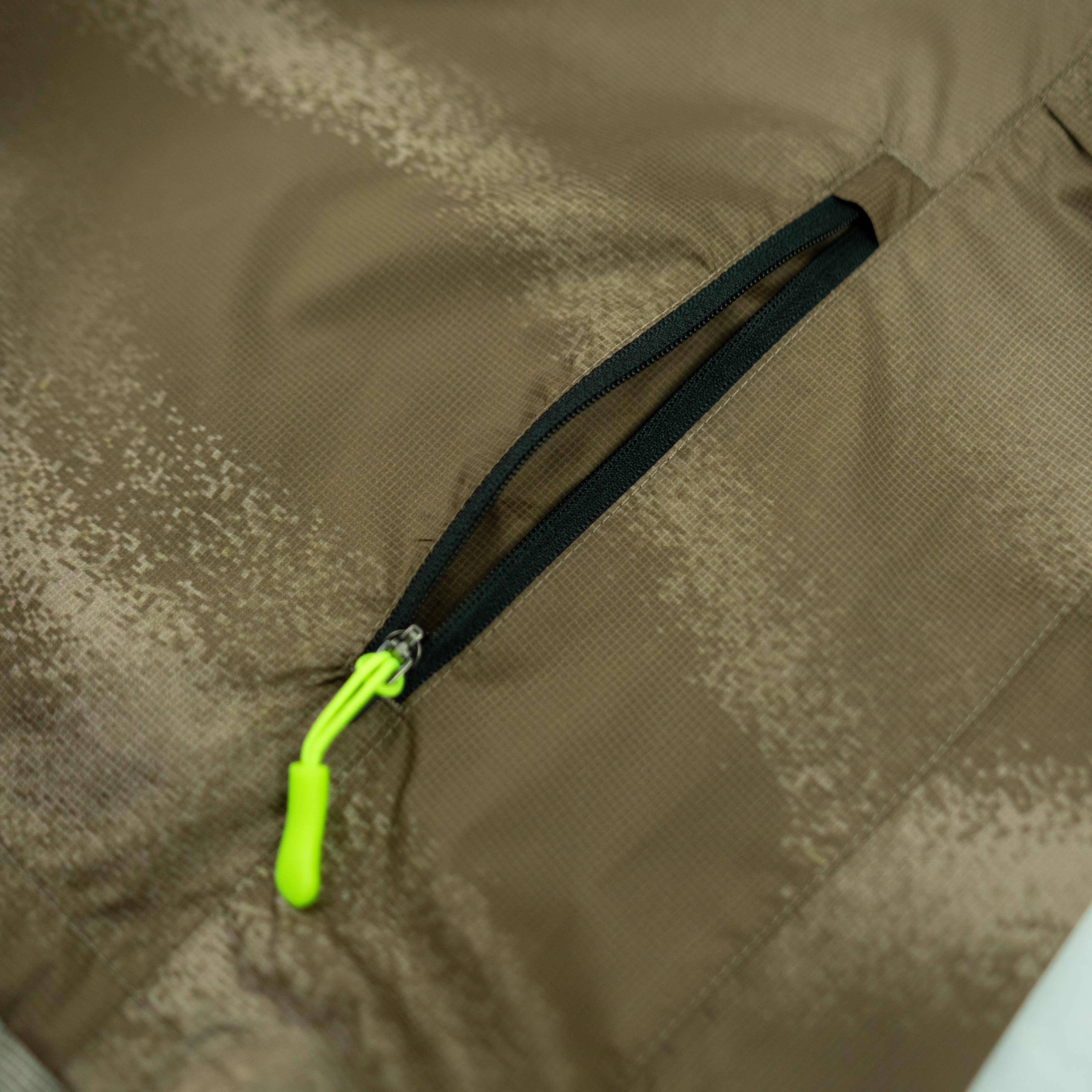 Nebrian - Ultra Lightweight Windbreaker